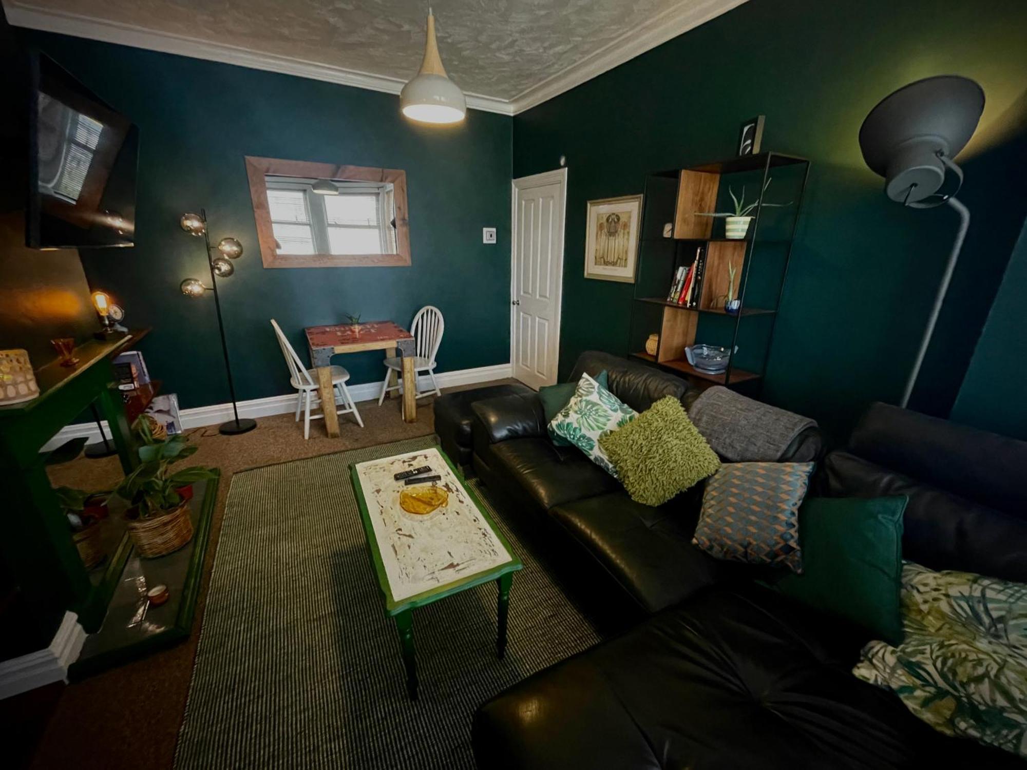 Appartamento Stylish And Artistic Flat In Southend On Sea Esterno foto